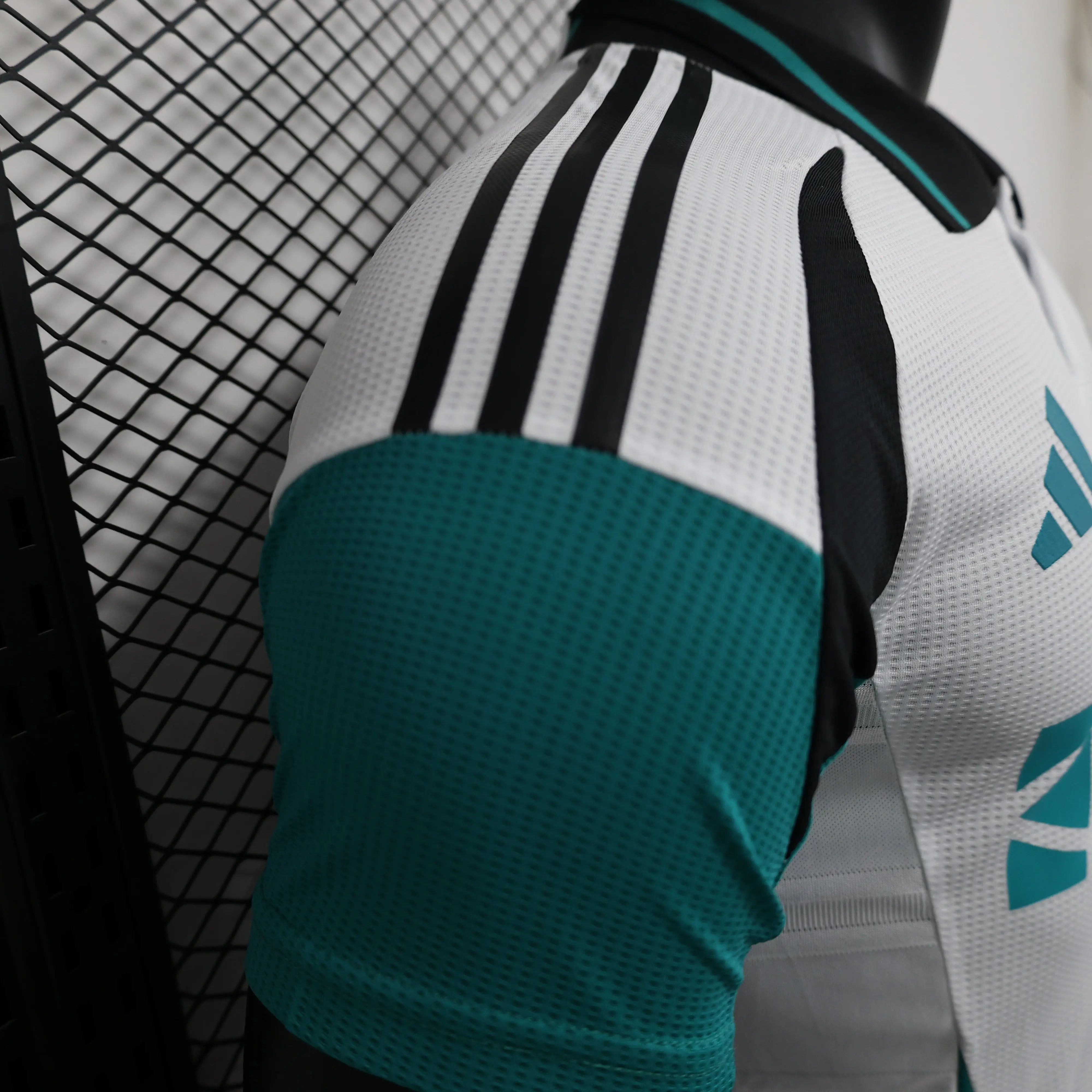 MAILLOT NEWCASTLE THIRD 2024/2025 - Maillot du Monde