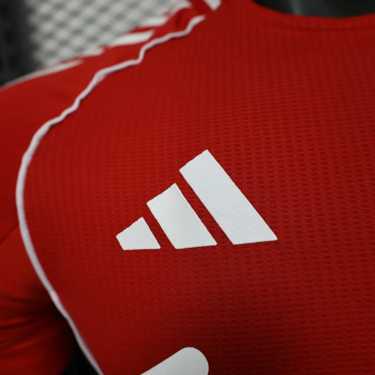 MAILLOT LIVERPOOL DOMICILE 2025/2026 - Maillot du Monde