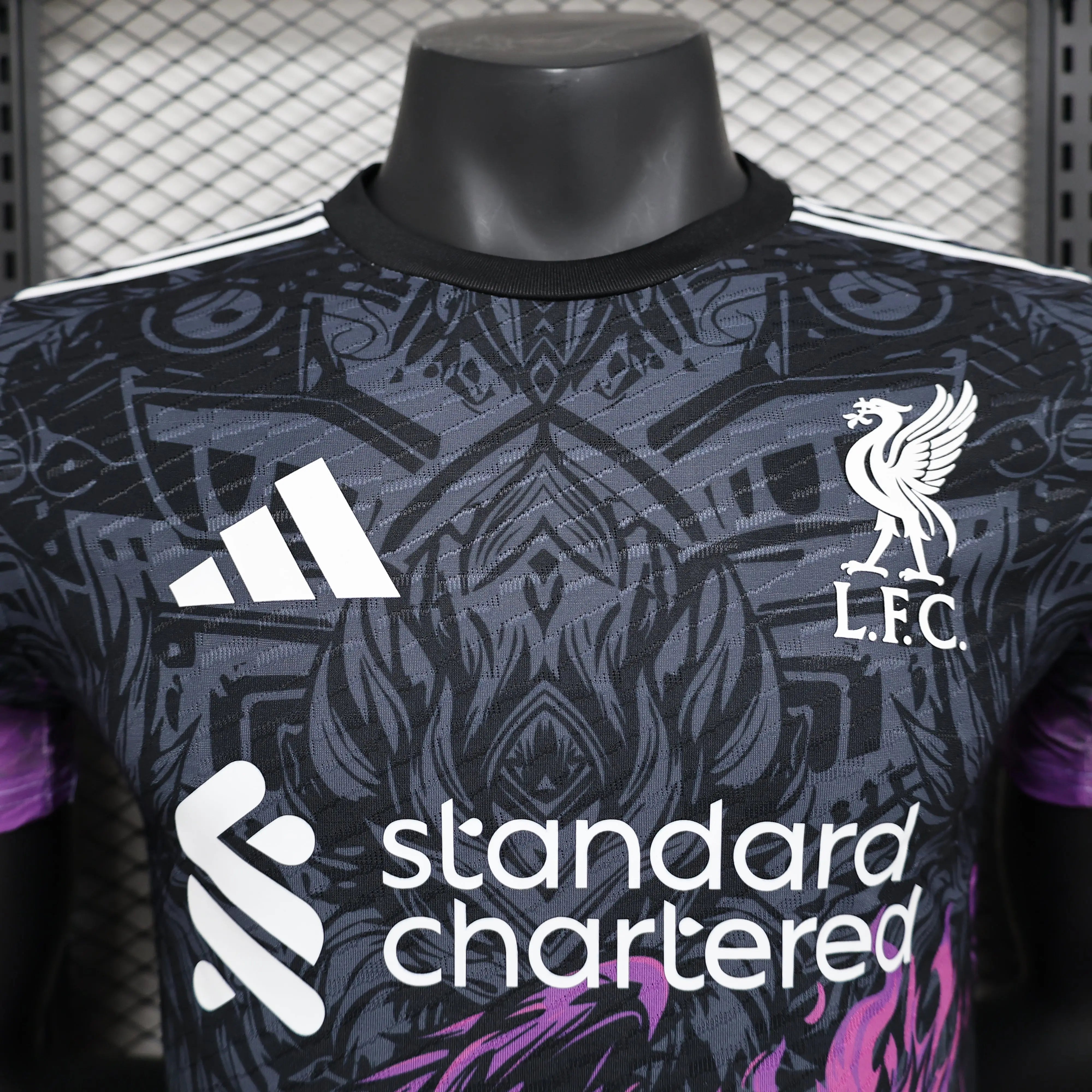 MAILLOT LIVERPOOL ÉDITION SPÉCIALE VIOLET 2024/2025 - Maillot du Monde