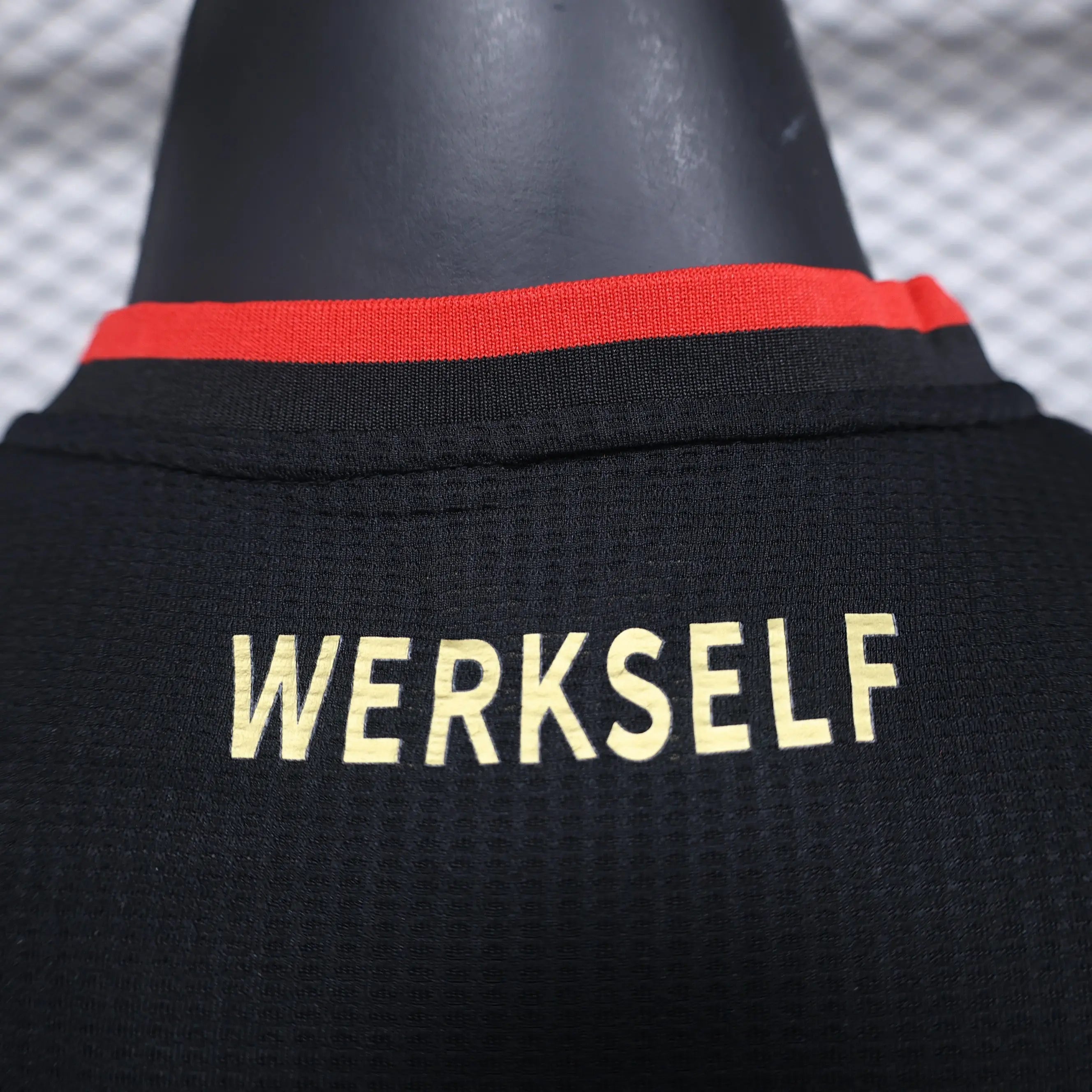 MAILLOT BAYER LEVERKUSEN FOURTH EDITION SPECIALE 2023/2024 - Maillot du Monde