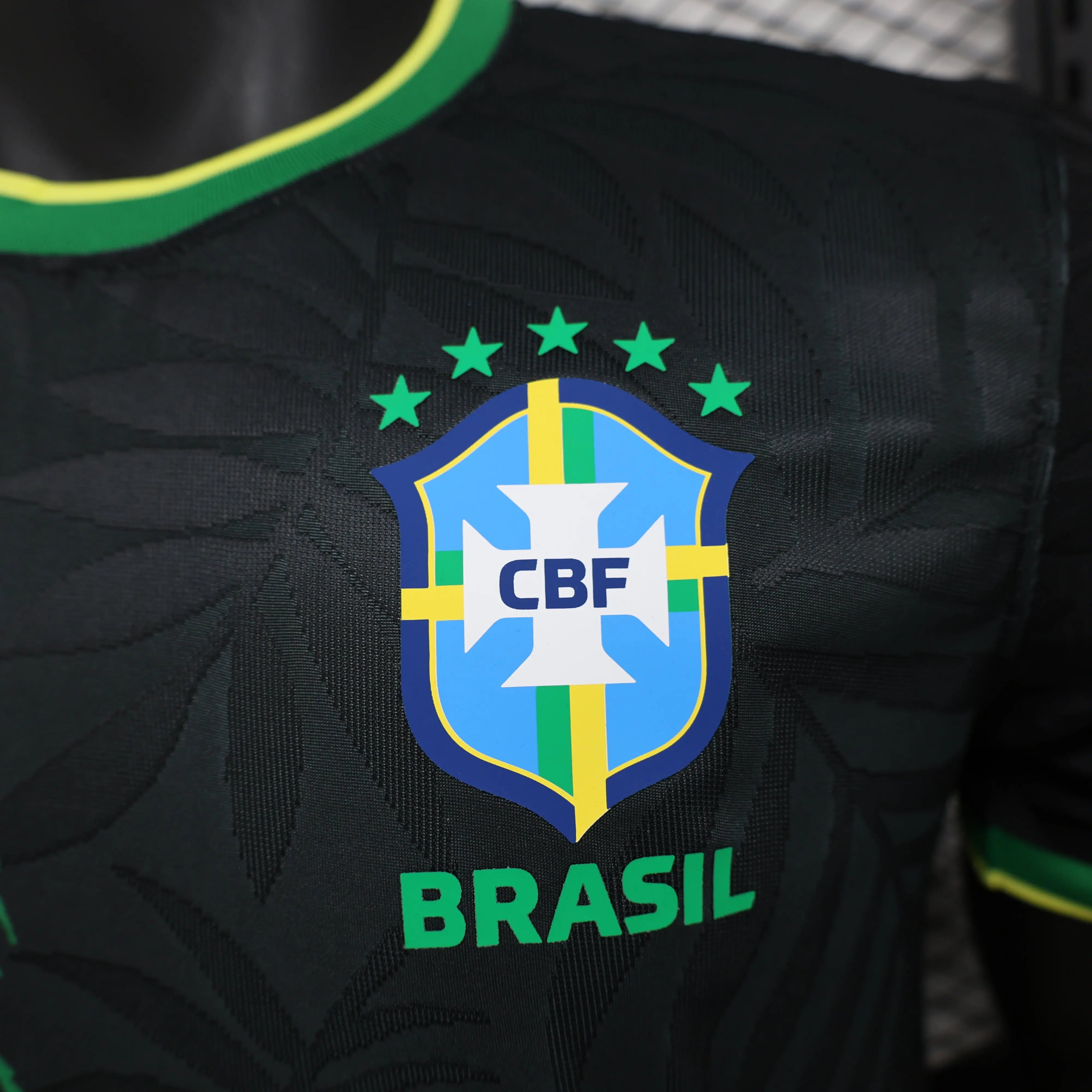 ÉDITION SPÉCIALE PIGEON NOIR DU BRÉSIL - Maillot du Monde