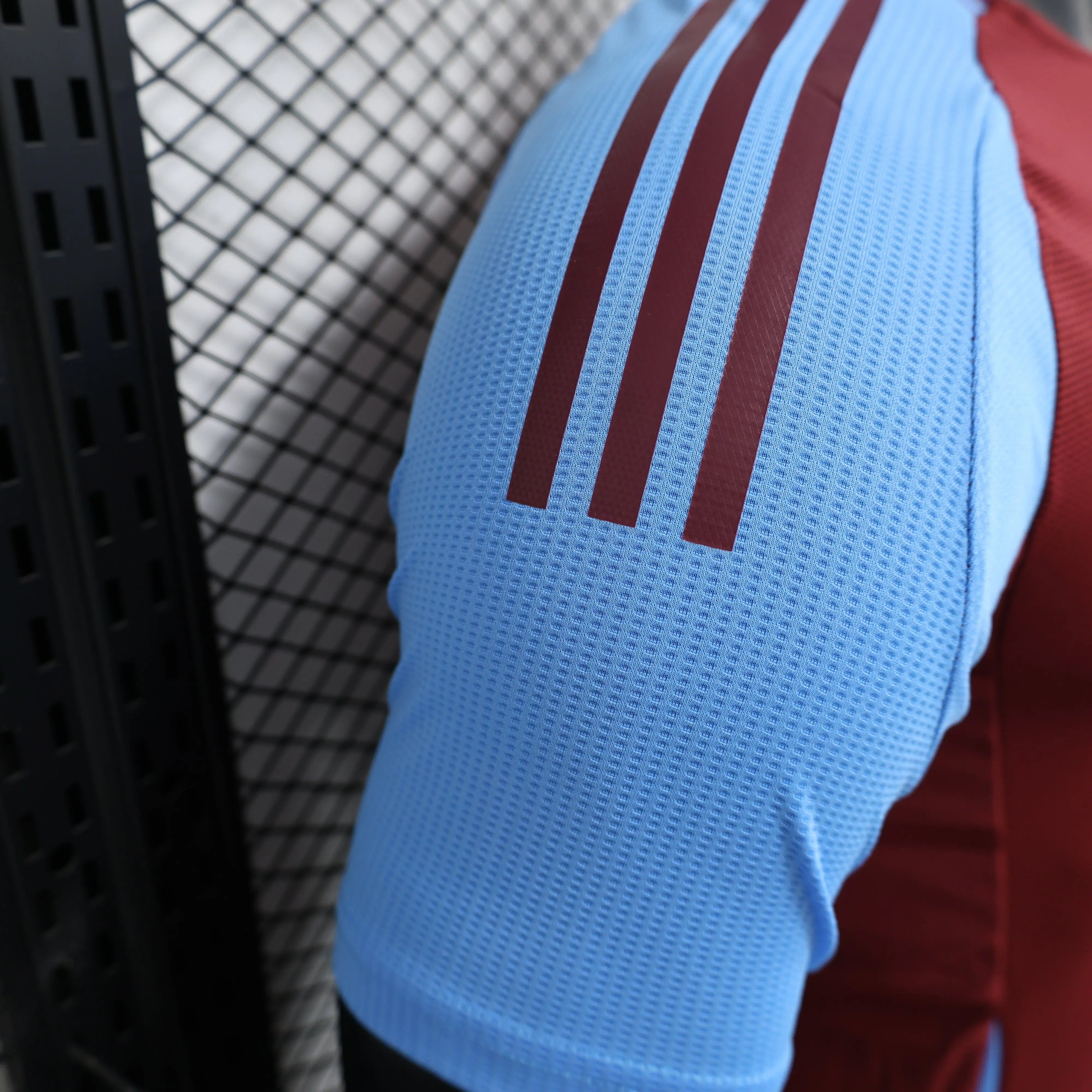 MAILLOT ASTON VILLA DOMICILE 2024/2025 - Maillot du Monde