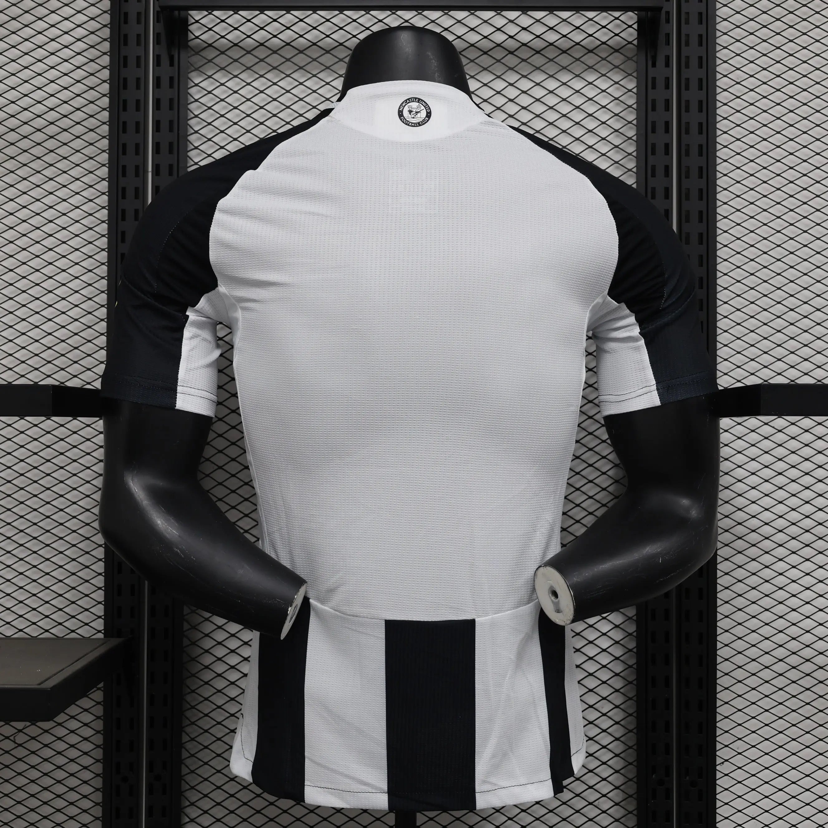 MAILLOT NEWCASTLE DOMICILE 2024/2025 - Maillot du Monde