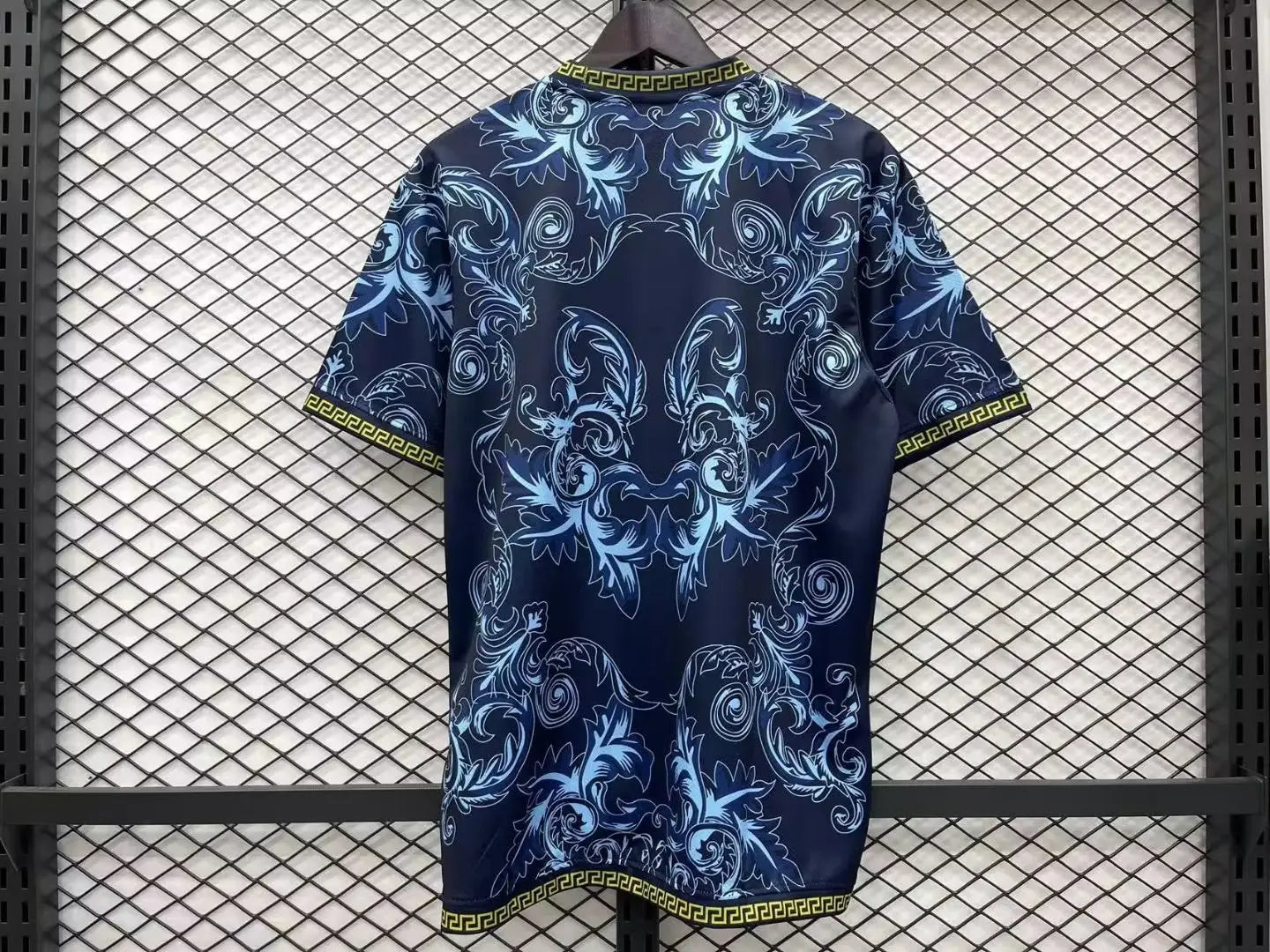 MAILLOT ITALIE CONCEPT EDITION VERSACE BLEU 2023/2024 - Maillot du Monde