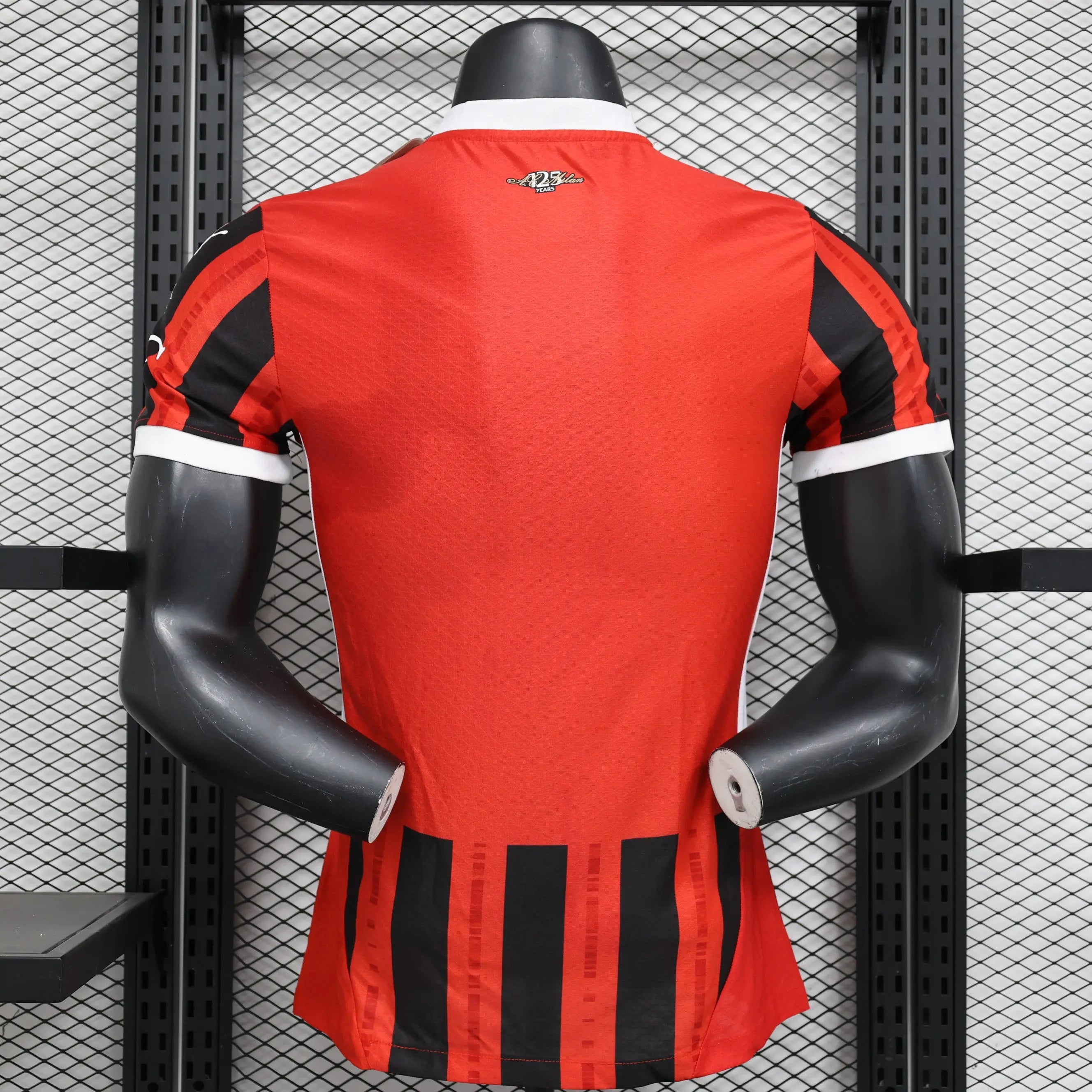 MAILLOT AC MILAN DOMICILE 2024/2025 - Maillot du Monde