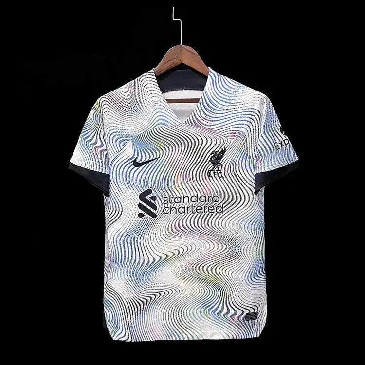 MAILLOT LIVERPOOL EXTERIEUR 2022/2023 - Maillot du Monde
