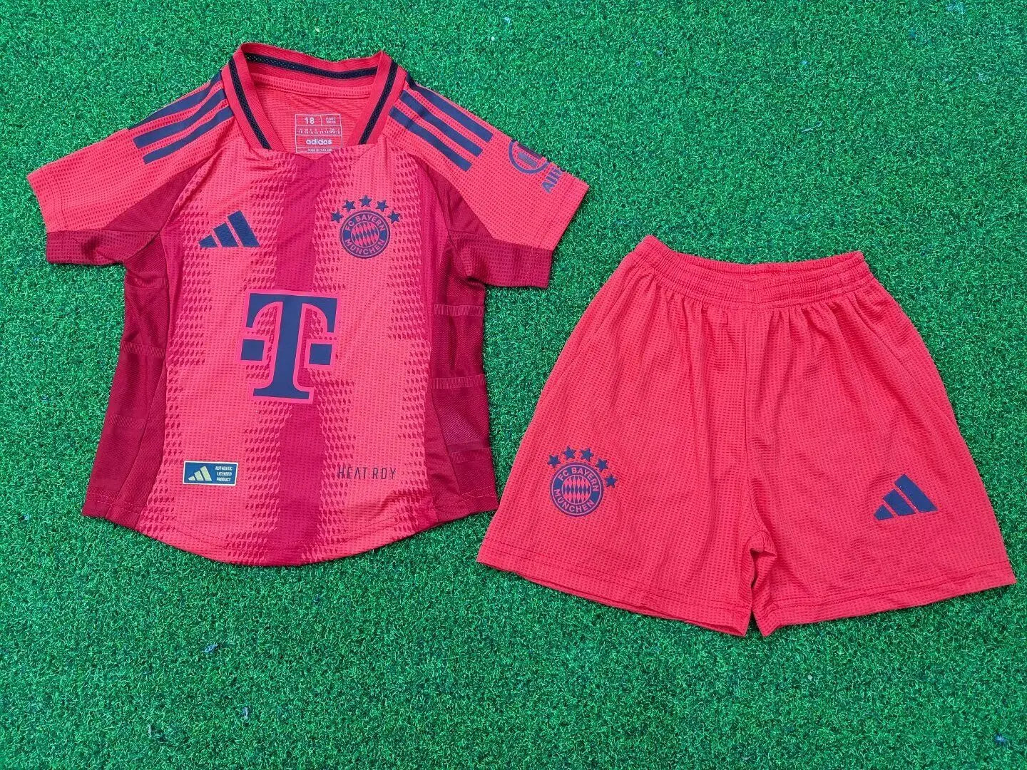 MAILLOT ENFANT BAYERN DOMICILE 2024/2025 - Maillot du Monde