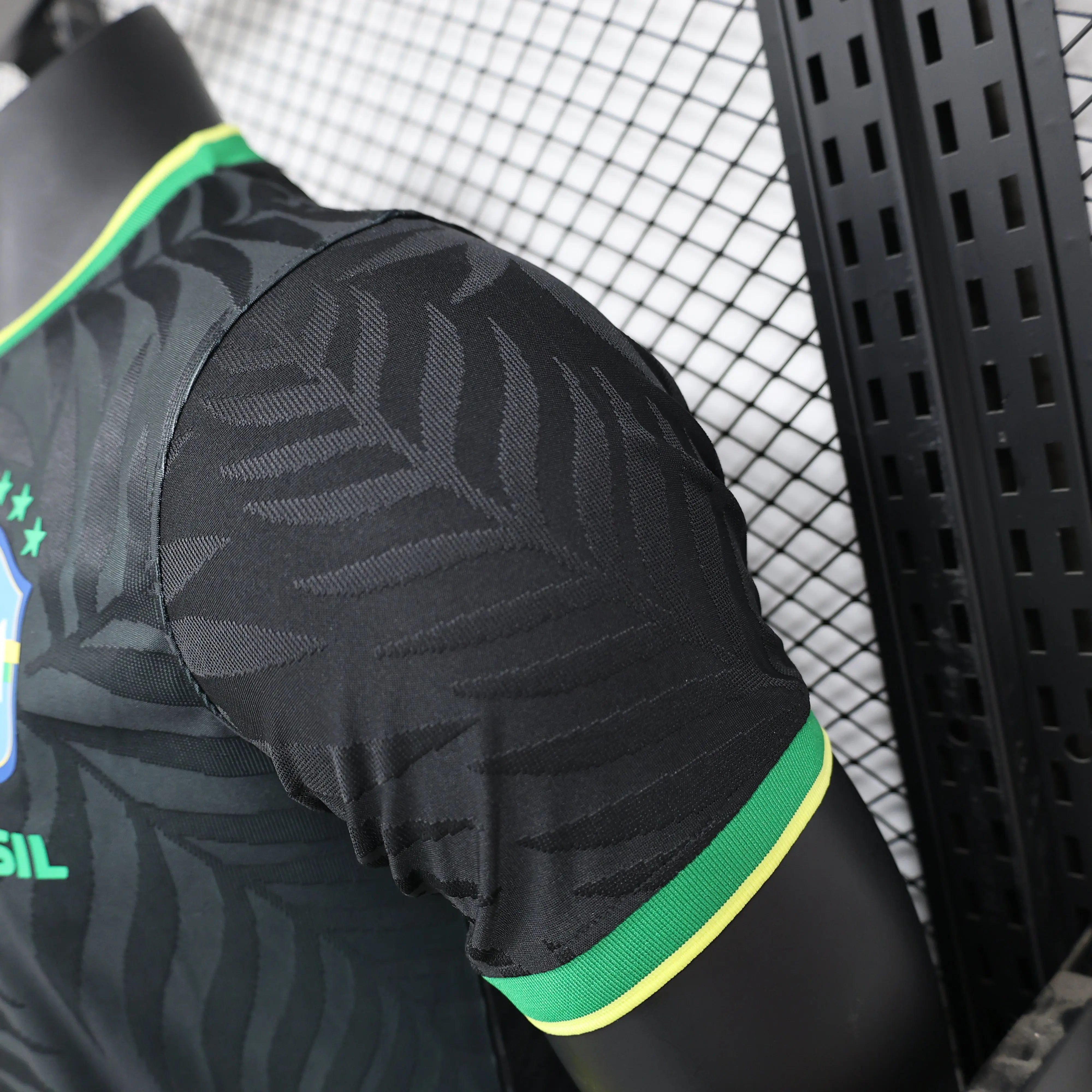ÉDITION SPÉCIALE PIGEON NOIR DU BRÉSIL - Maillot du Monde