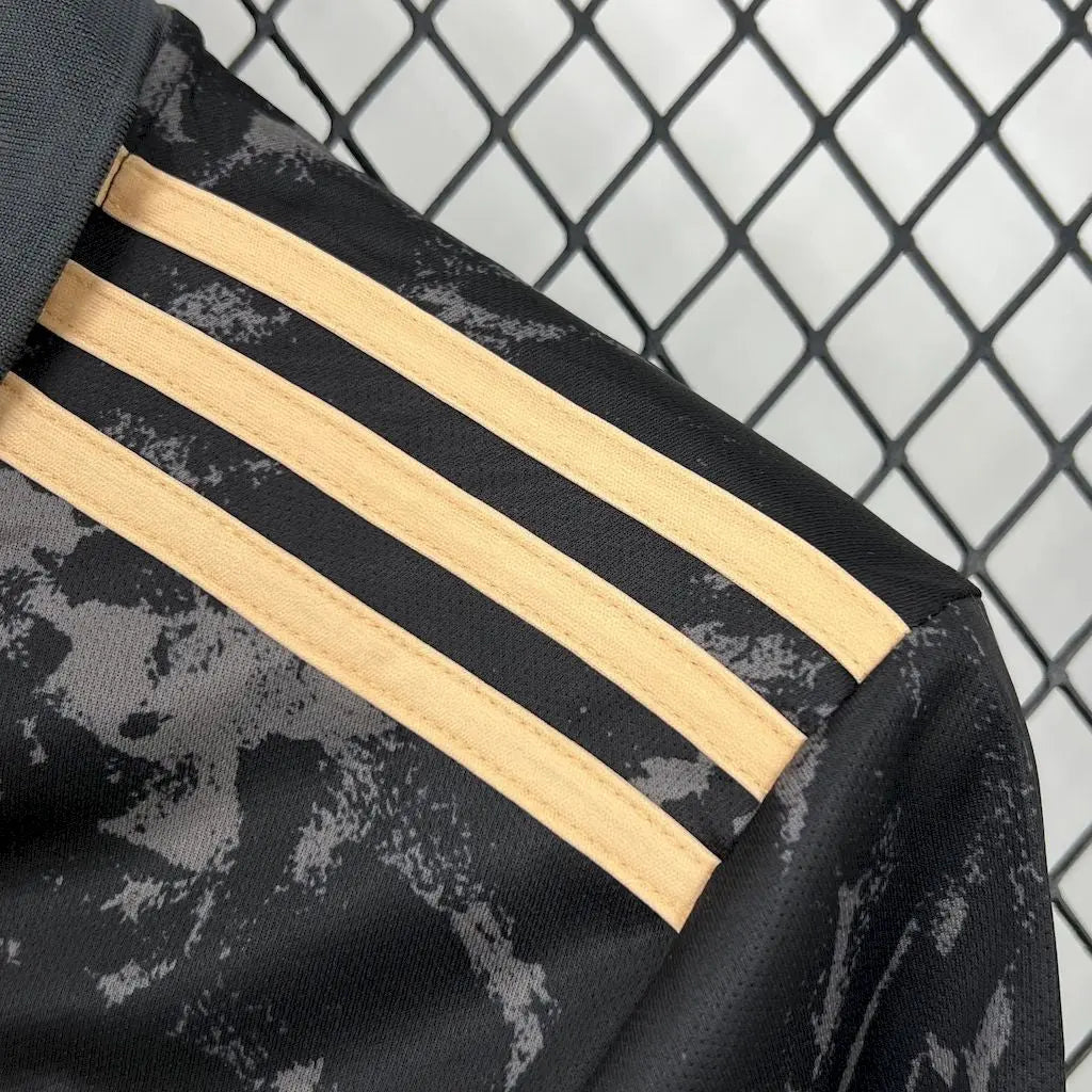 25/26 Maillot AJAX Noir/Gold Edition STONE ISLAND - Maillot du Monde