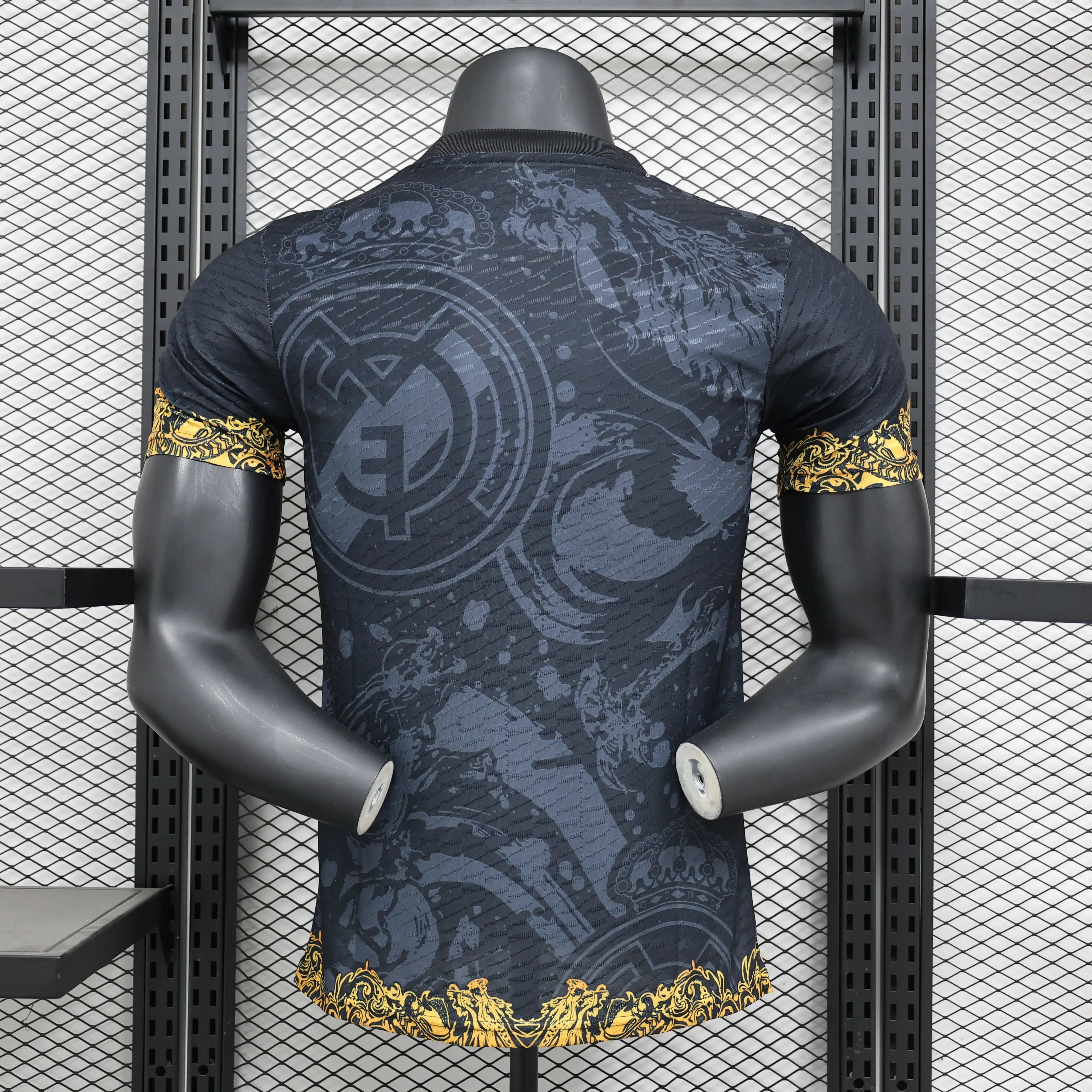 MAILLOT REAL MADRID ÉDITION SPÉCIALE 2024/2025 - Maillot du Monde