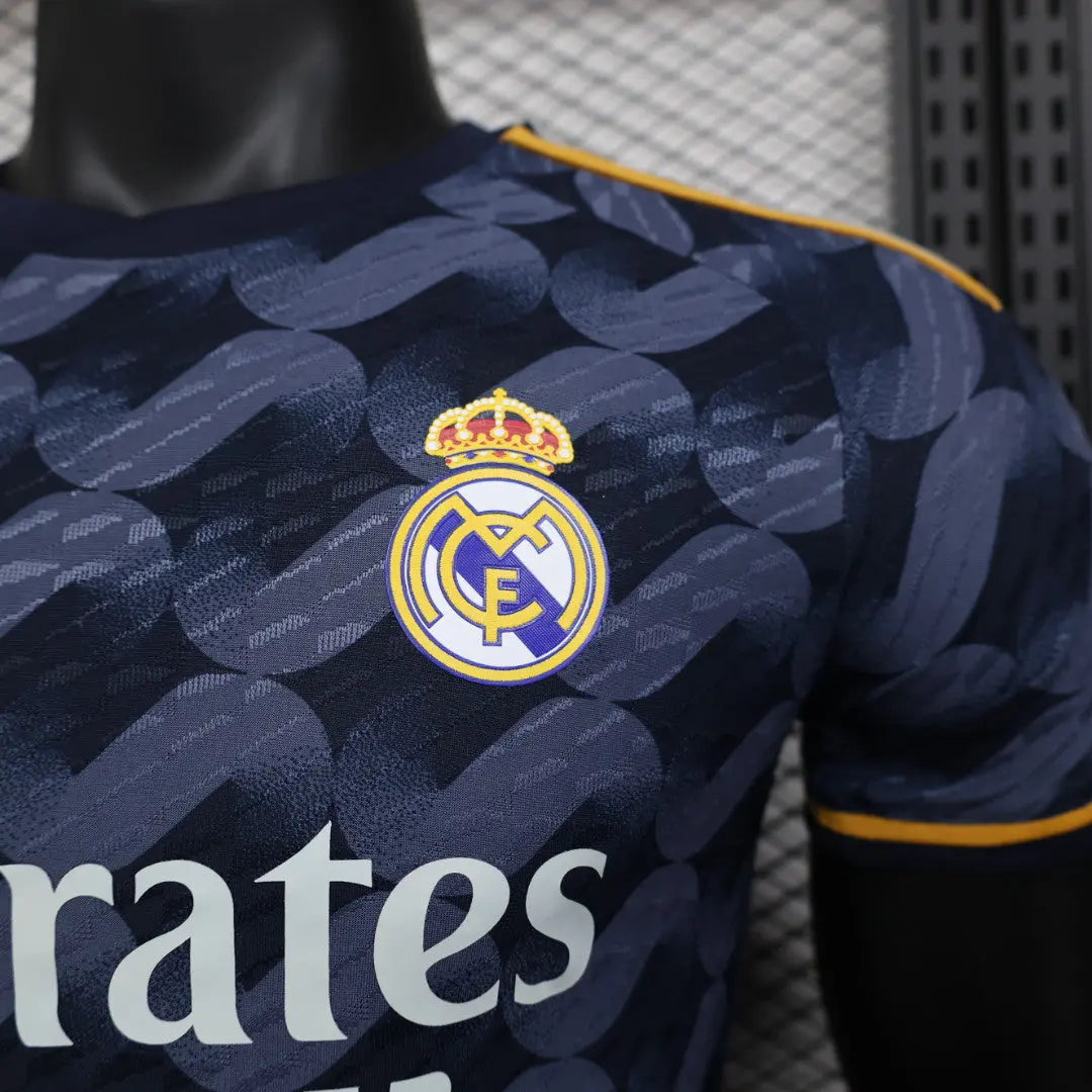MAILLOT REAL MADRID EXTERIEUR 2023/2024 - Maillot du Monde