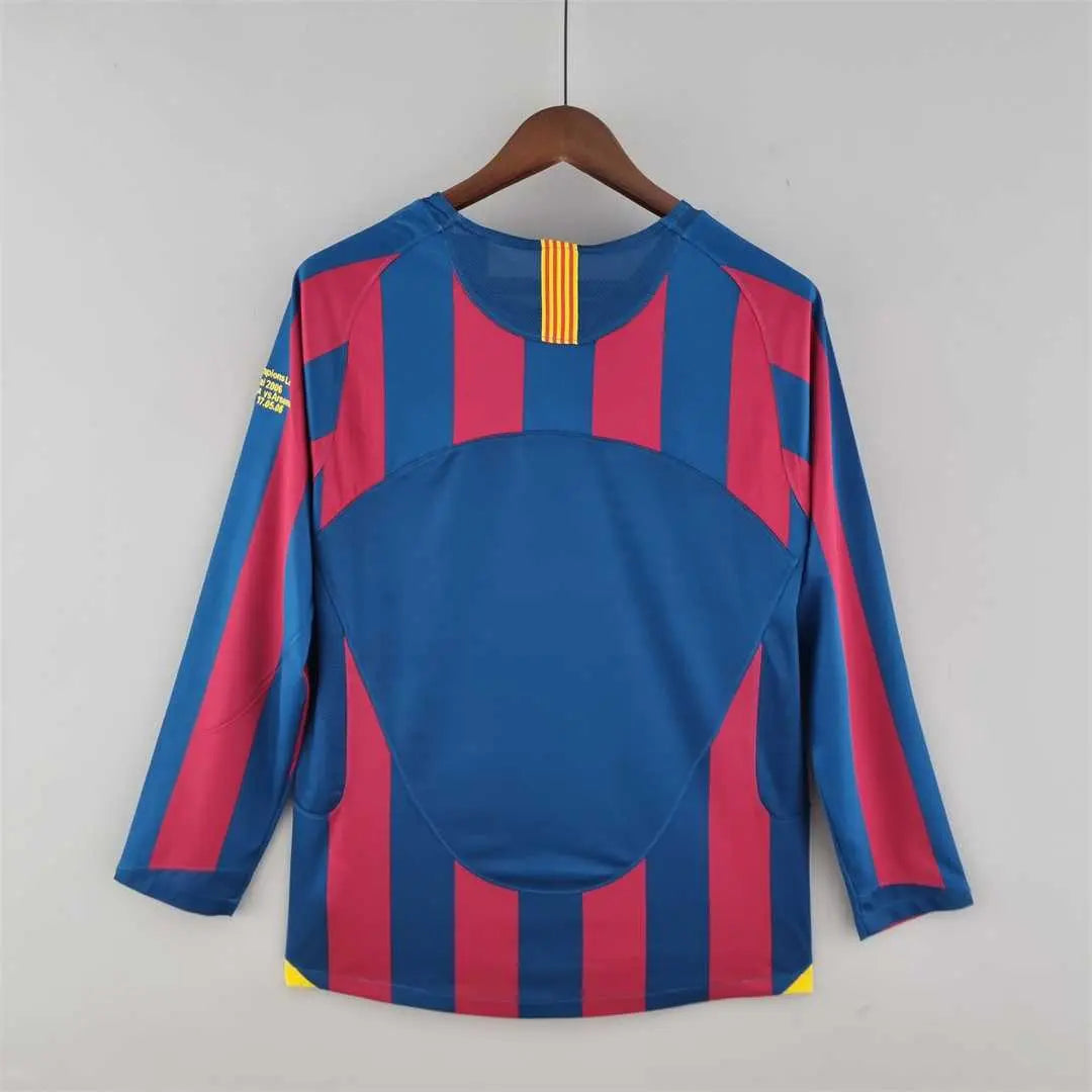 MAILLOT BARCELONE DOMICILE 2005/2006 VERSION MANCHES LONGUES - Maillot du Monde