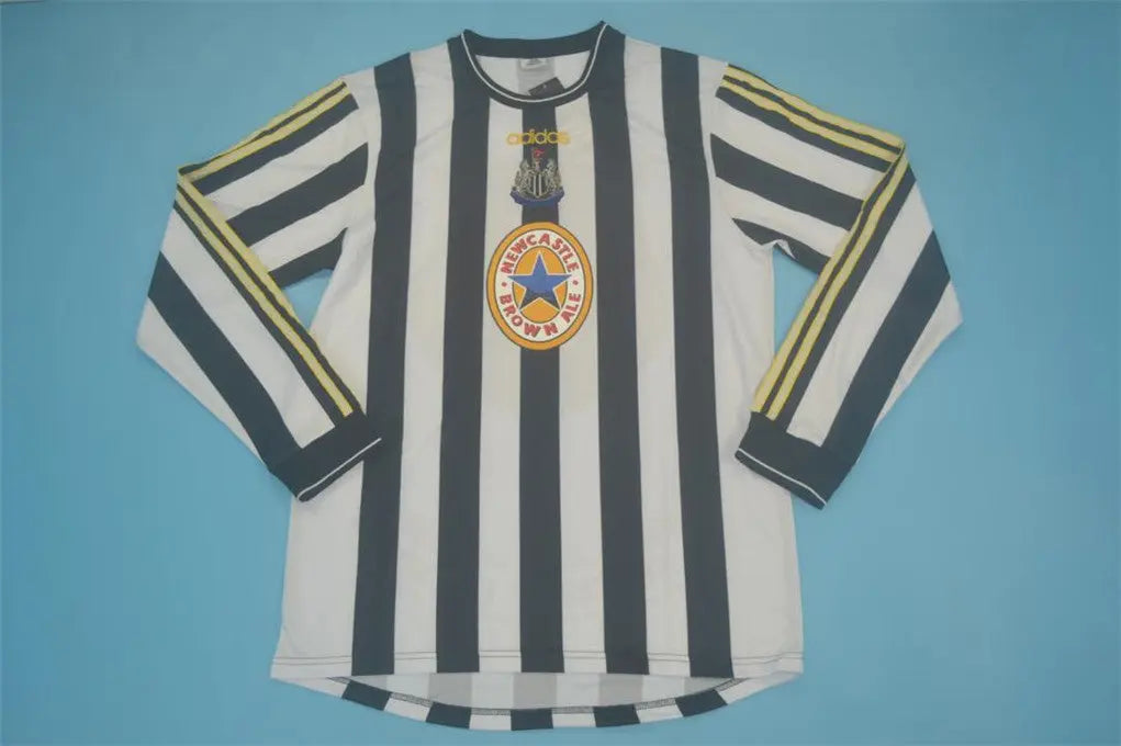 MAILLOT RETRO NEWCASTLE DOMICILE 1997/1999  VERSION MANCHES LONGUES - Maillot du Monde