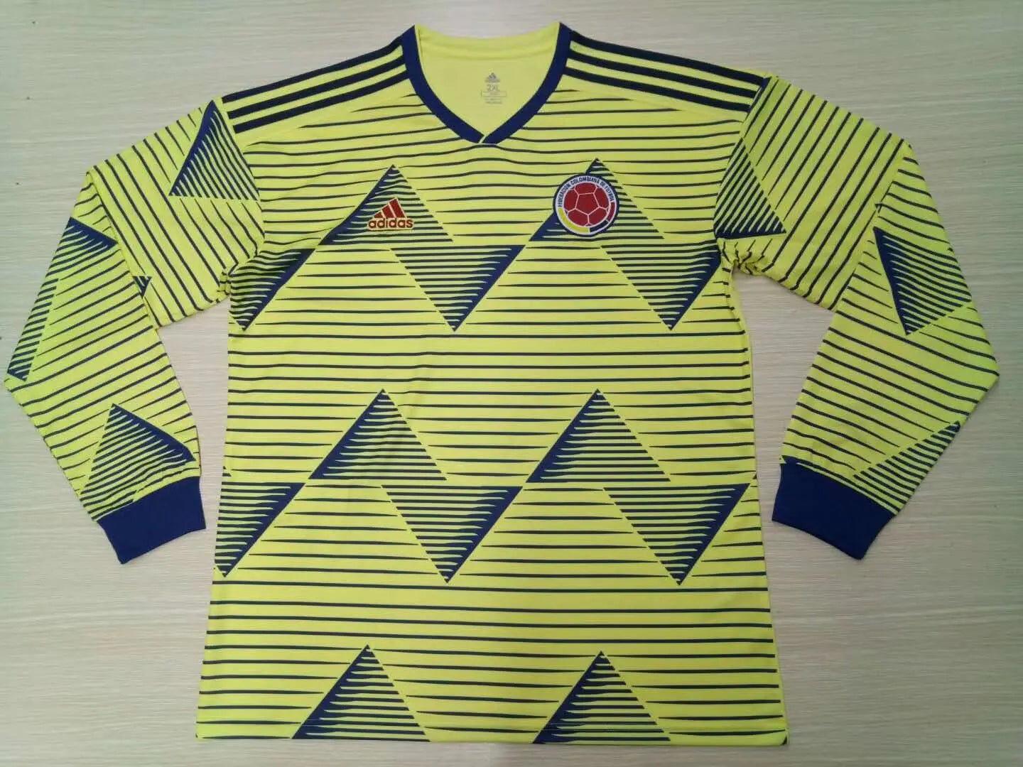 MAILLOT COLOMBIE DOMICILE 2019 VERSION MANCHES LONGUES - Maillot du Monde