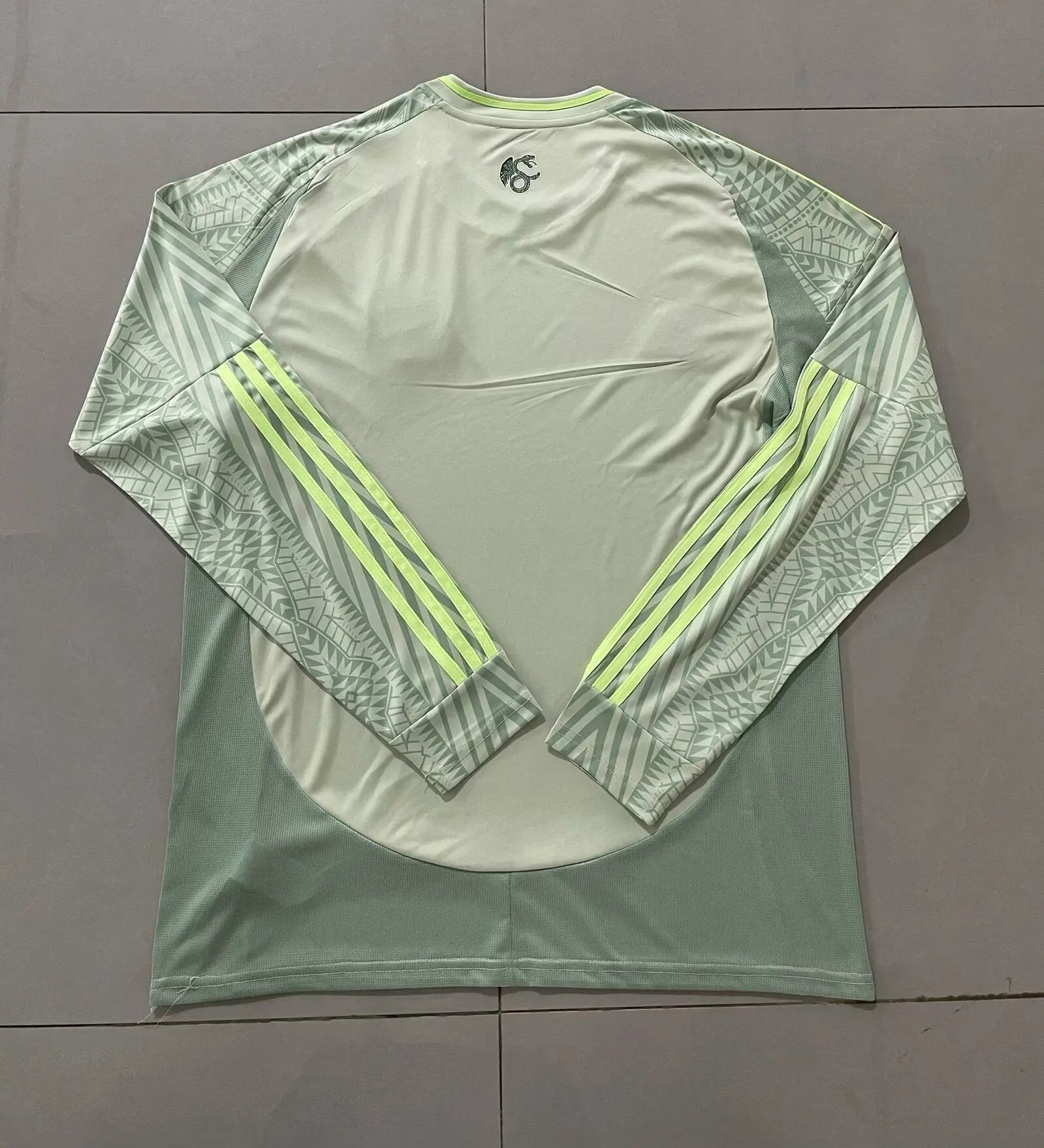 MAILLOT MEXIQUE EXTÉRIEUR 2024 VERSION MANCHES LONGUES - Maillot du Monde