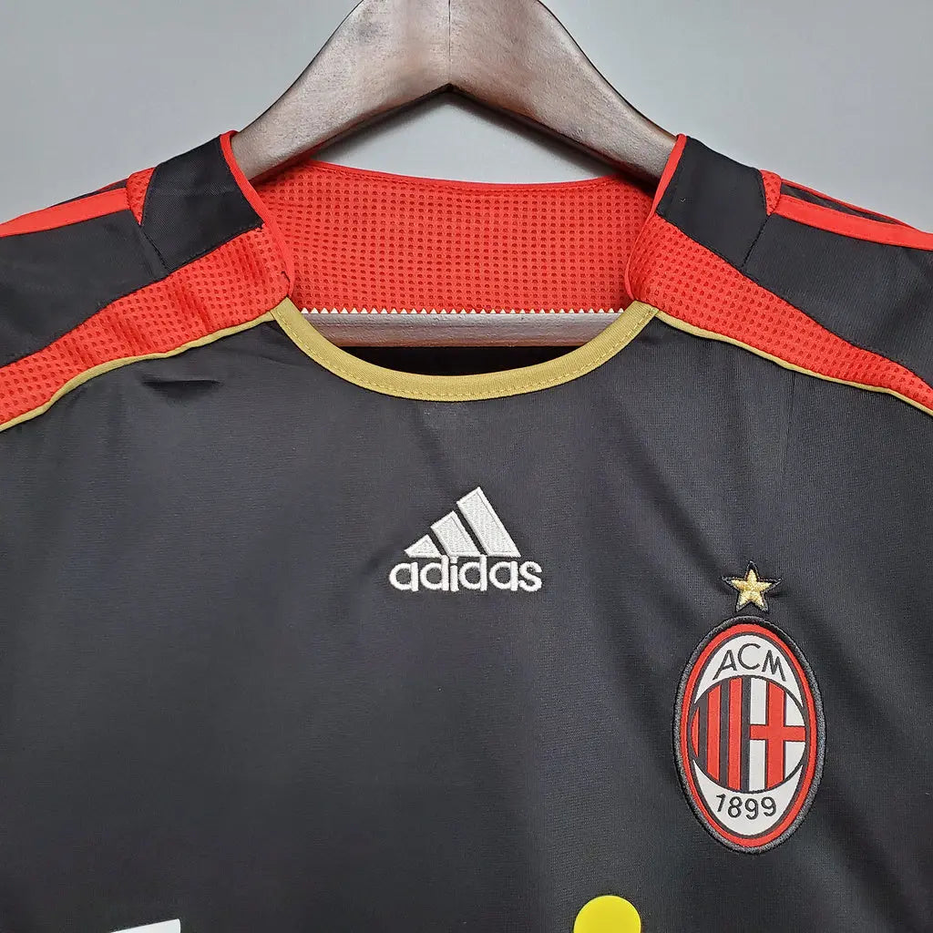 MAILLOT RETRO AC MILAN 2006/2007 VERSION MANCHES LONGUES - Maillot du Monde