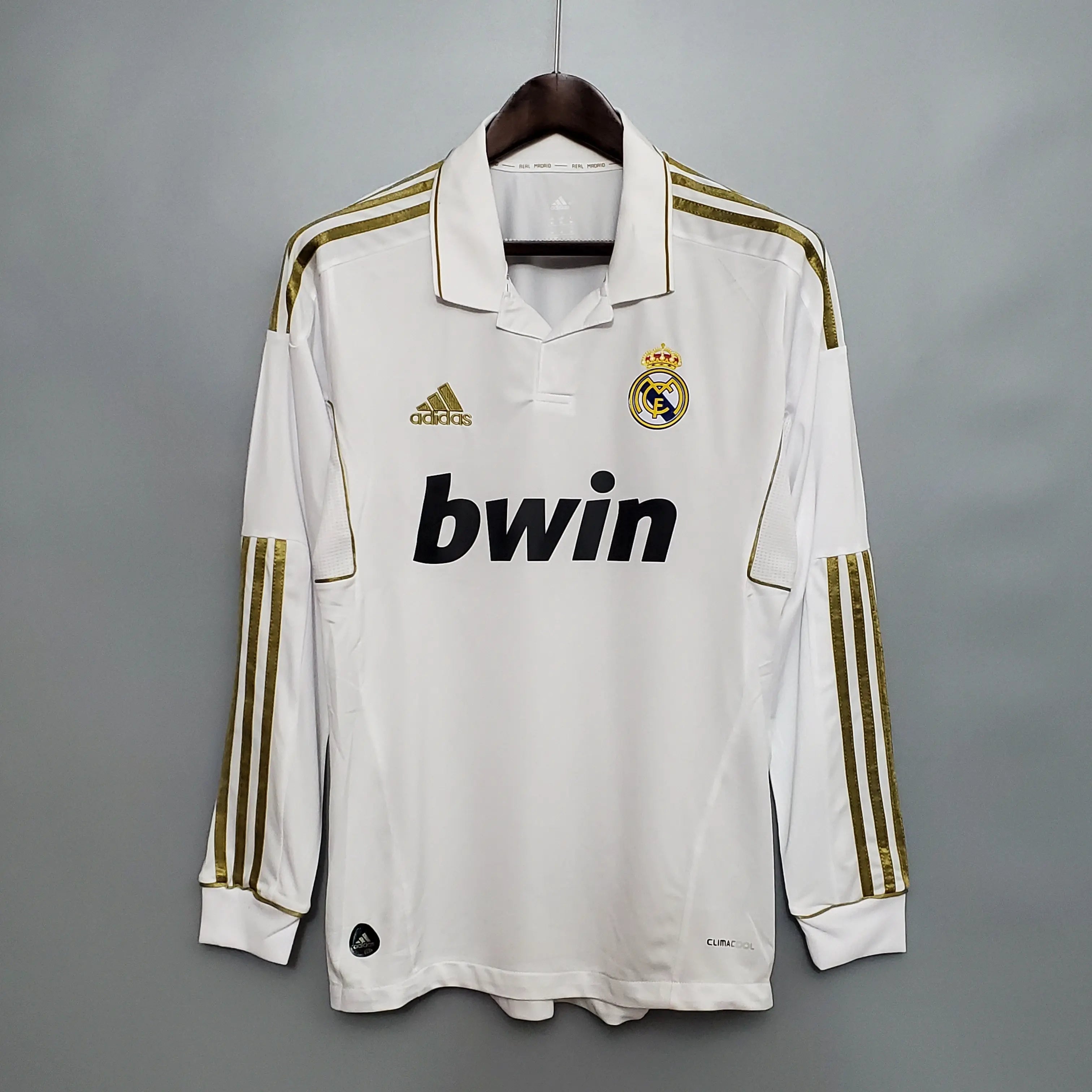 MAILLOT REAL MADRID DOMICILE 2011/2012  VERSION MANCHES LONGUES - Maillot du Monde