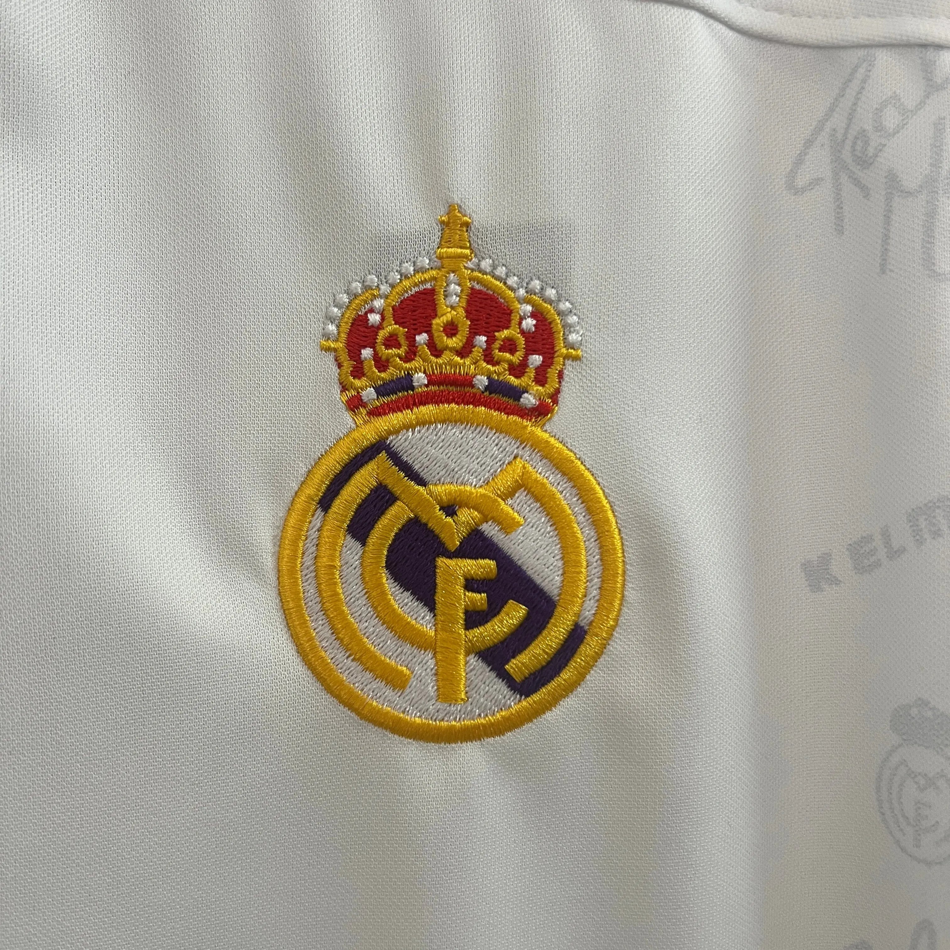 MAILLOT REAL MADRID DOMICILE 1994/1996 VERSION MANCHES LONGUES - Maillot du Monde