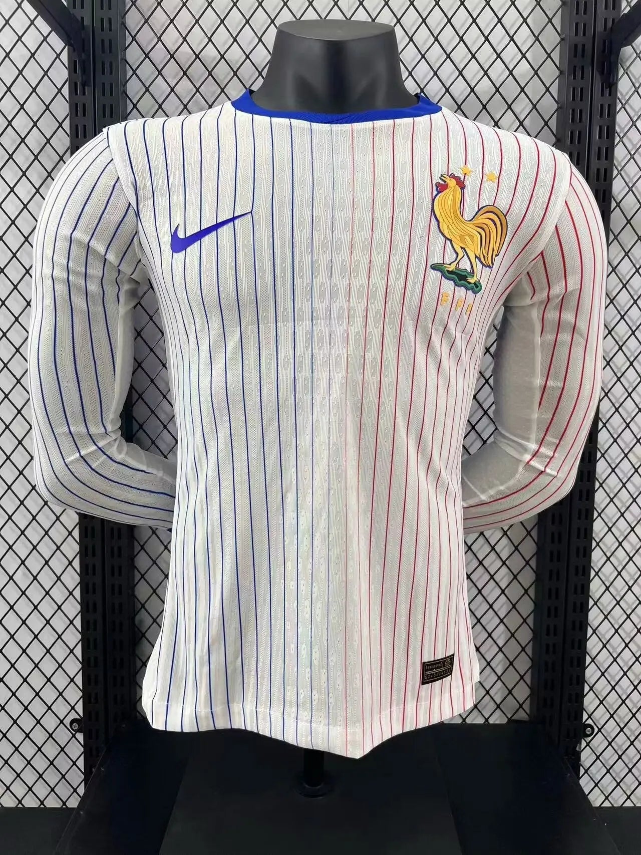 MAILLOT FRANCE EXTÉRIEUR 2024 VERSION MANCHES LONGUES - Maillot du Monde