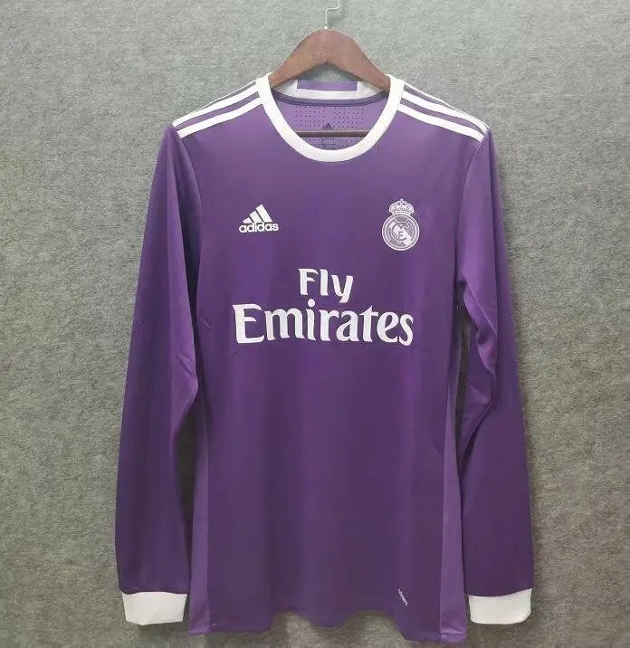 MAILLOT RETRO REAL MADRID EXTÉRIEUR 2016/2017 VERSION MANCHES LONGUES - Maillot du Monde
