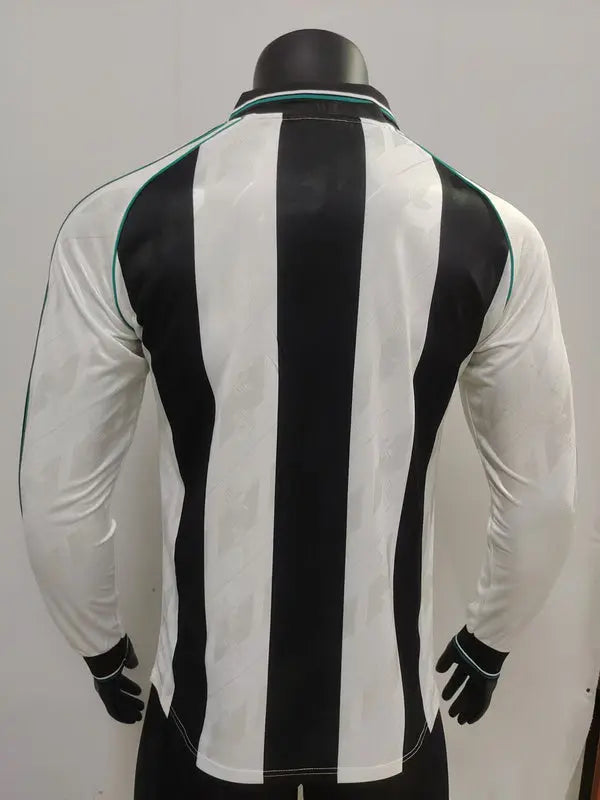 MAILLOT RETRO NEWCASTLE 2024/2025 VERSION MANCHES LONGUES - Maillot du Monde