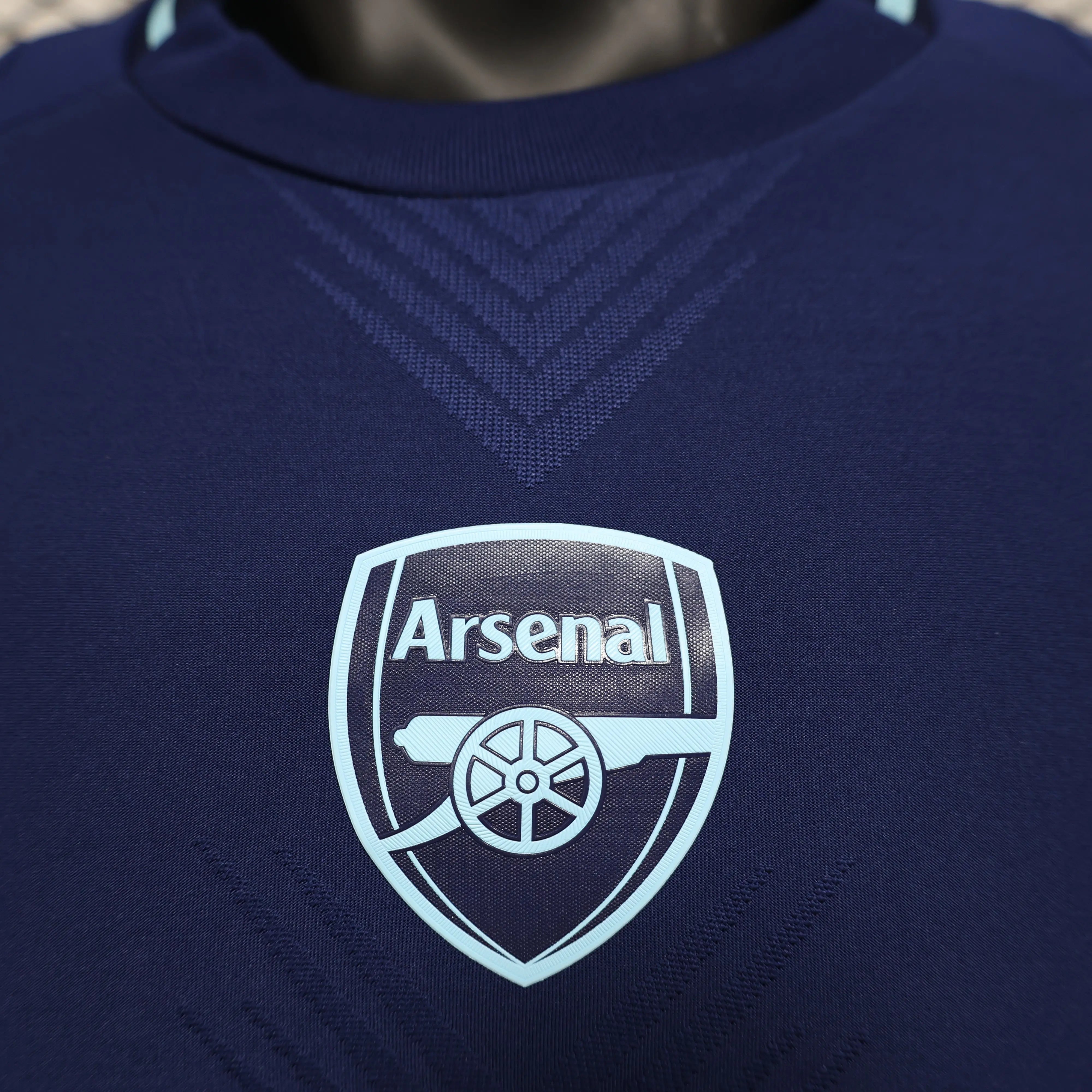 MAILLOT ARSENAL ENTRAINEMENT 2024/2025 - Maillot du Monde