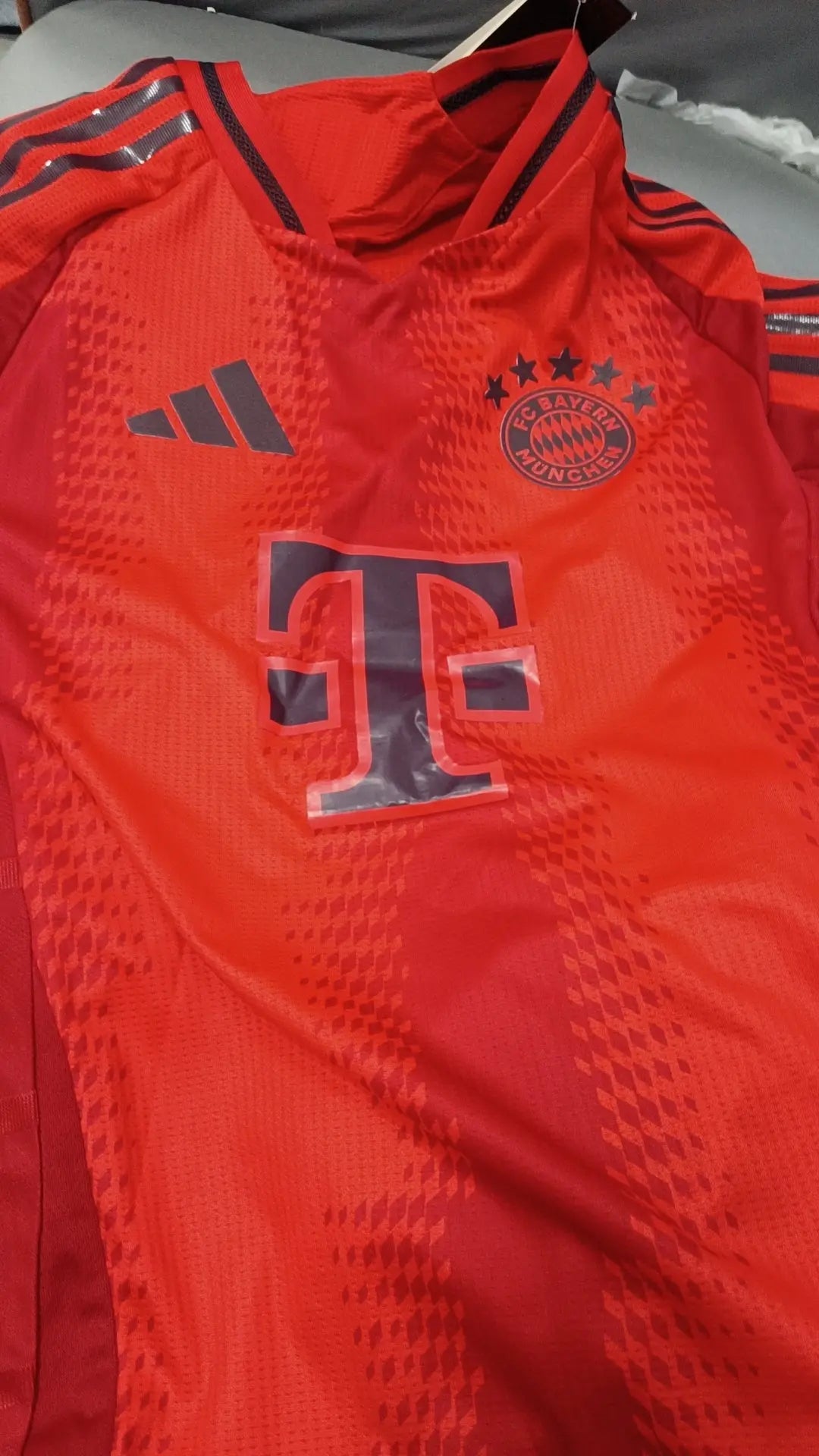 MAILLOT BAYERN MUNICH DOMICILE 2024/2025 - Maillot du Monde
