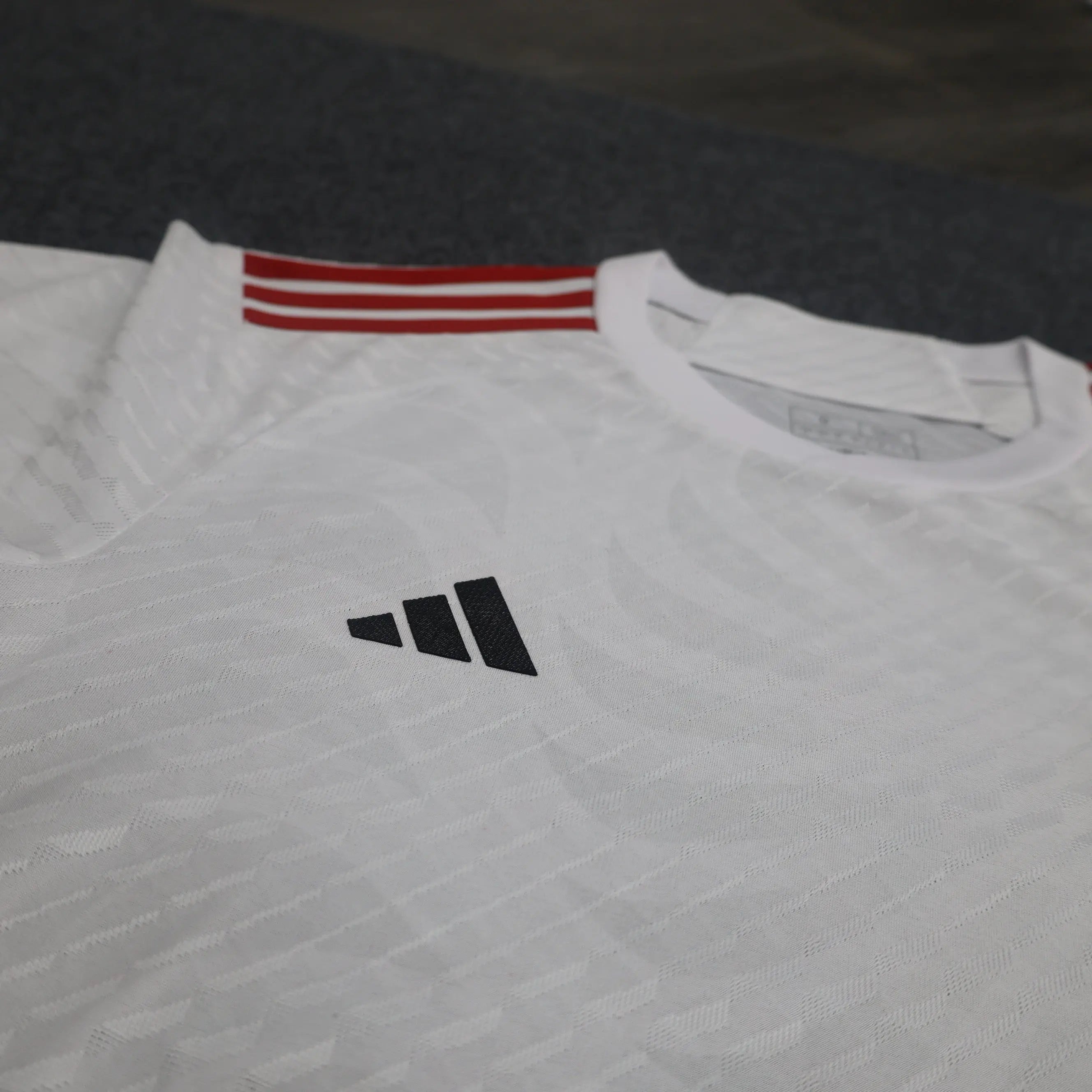 MAILLOT FLAMENGO EXTERIEUR 2024/2025 - Maillot du Monde