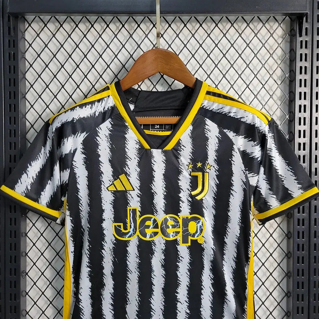 MAILLOT ENFANT JUVENTUS DOMICILE 2023/2024 - Maillot du Monde