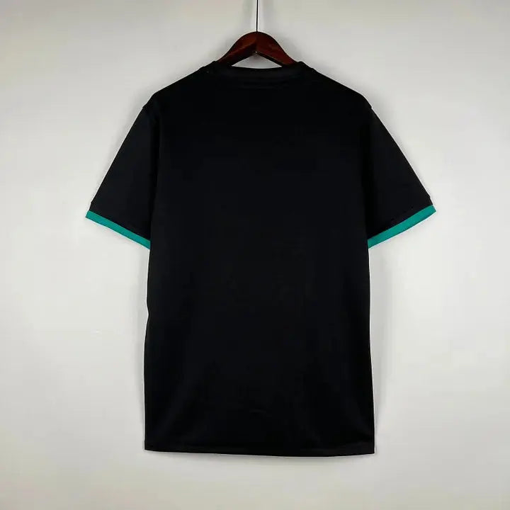 REAL MADRID MAILLOT RETRO 2017/2018 - Maillot du Monde