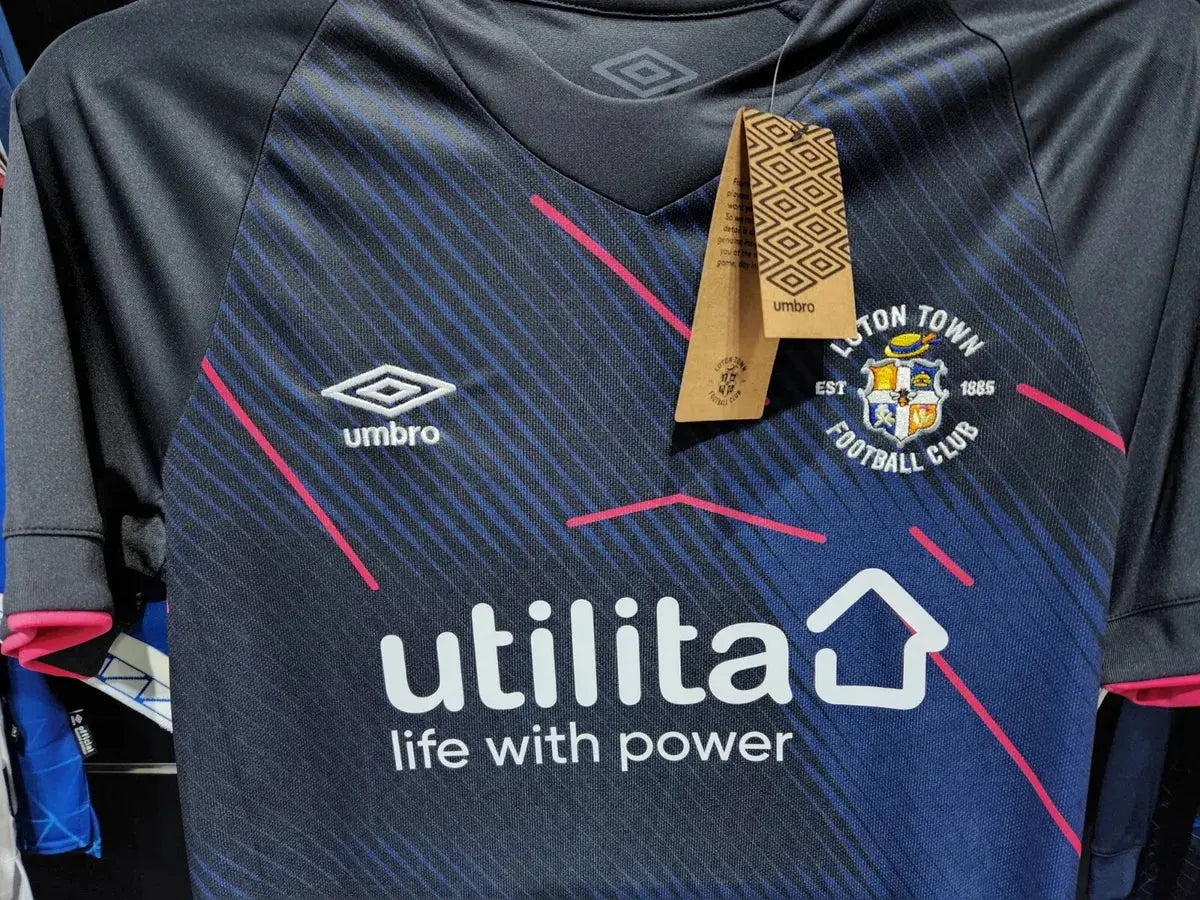 MAILLOT LUTON THIRD 2023/2024 - Maillot du Monde